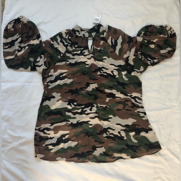 ASHLEY STEWART WOMENS SUPER CUTE CAMO BLOUSE SIZE: 14/16 - Picture 3 of 12